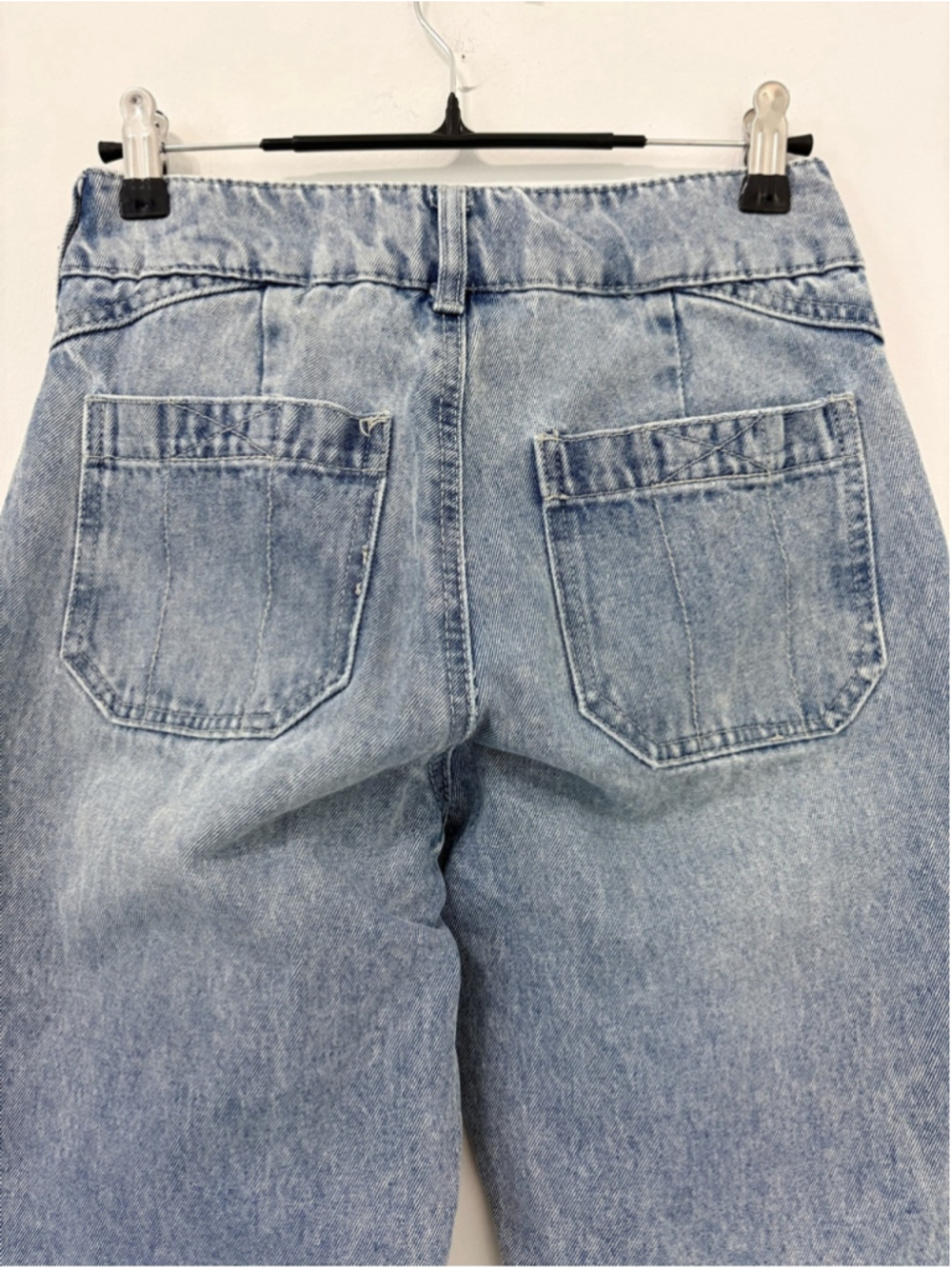 Banjara Utility Pocket Tapered Jeans Sz 24 (13”W) Light Wash EUC - Picture 6 of 9